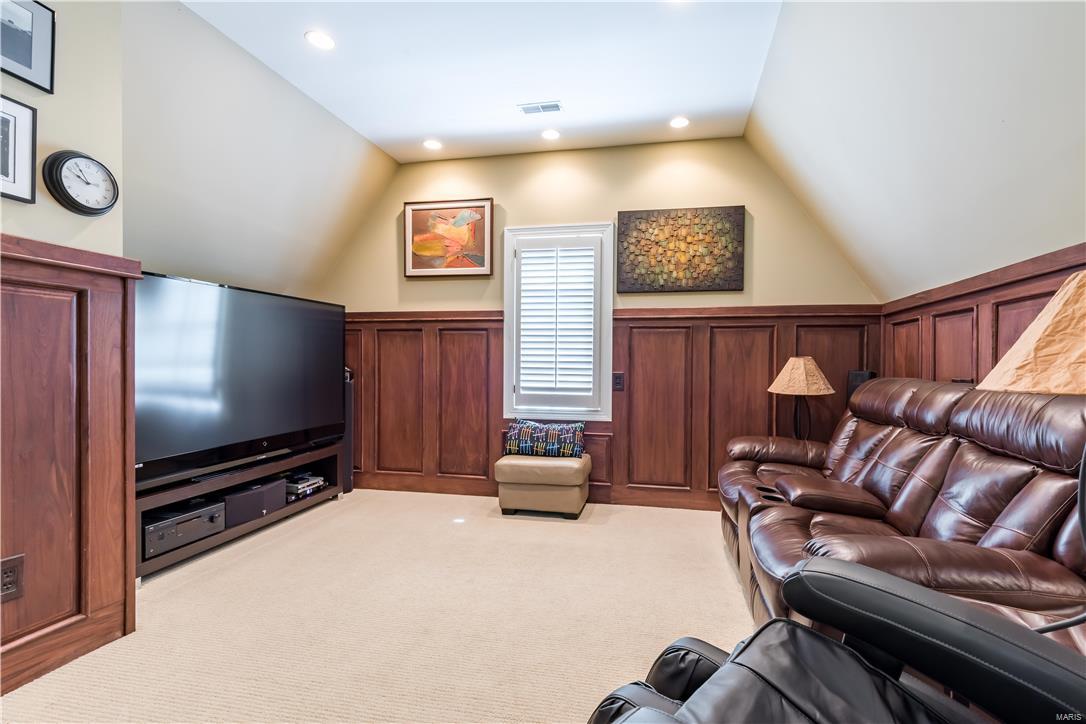 Frontenac Place - Residential