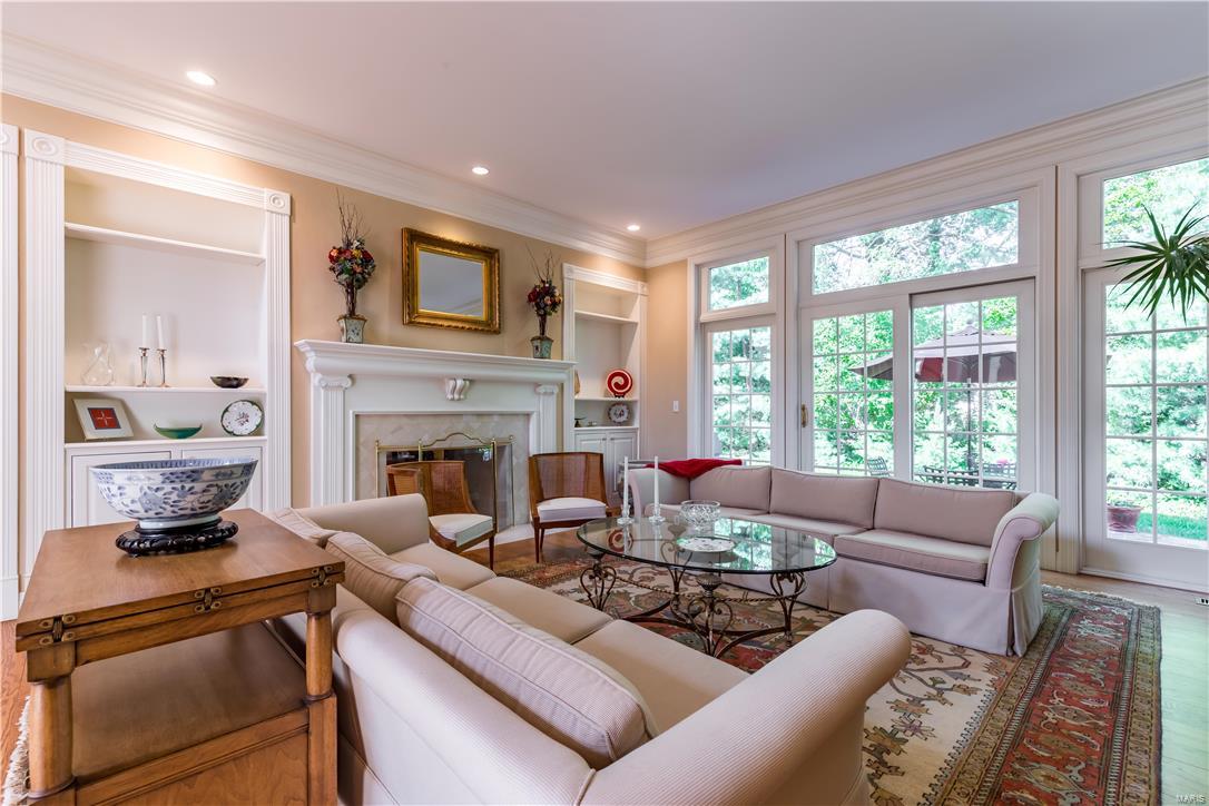 Frontenac Place - Residential