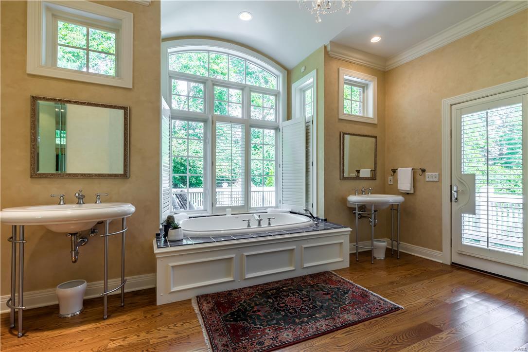 Frontenac Place - Residential