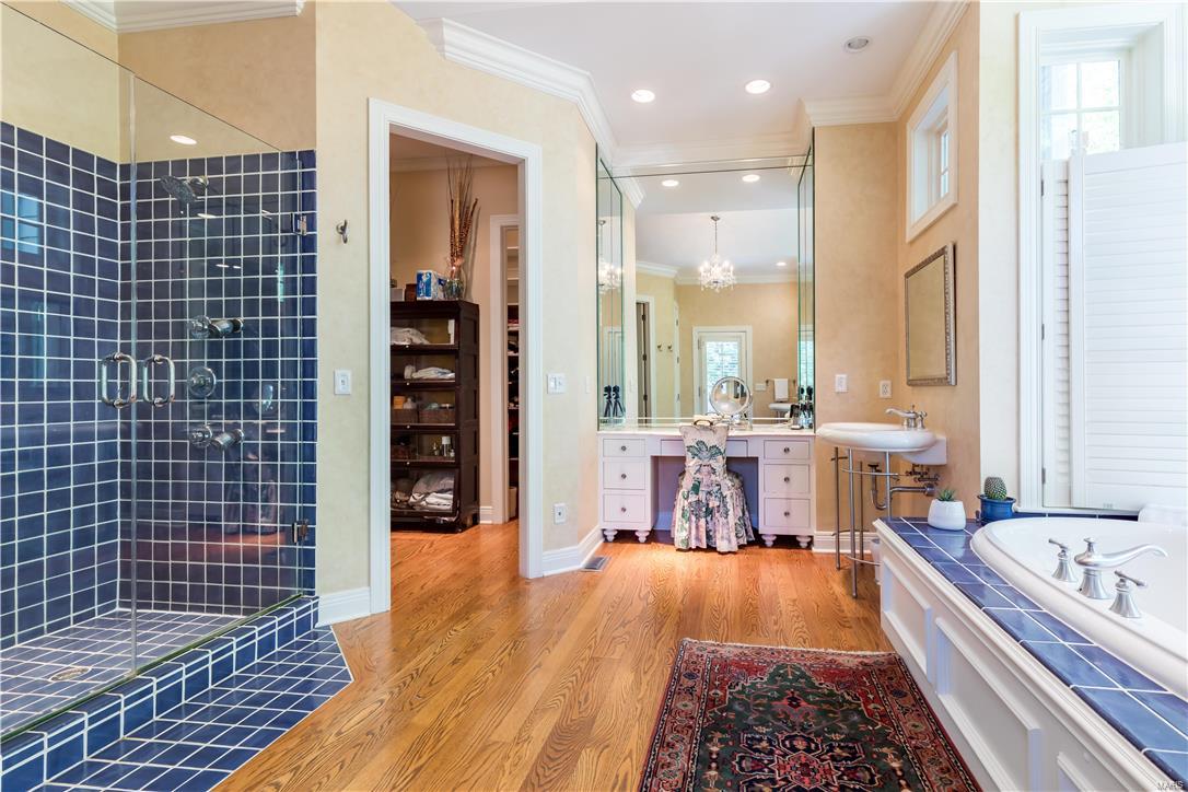 Frontenac Place - Residential