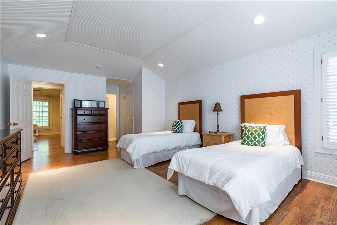 Frontenac Place - Residential