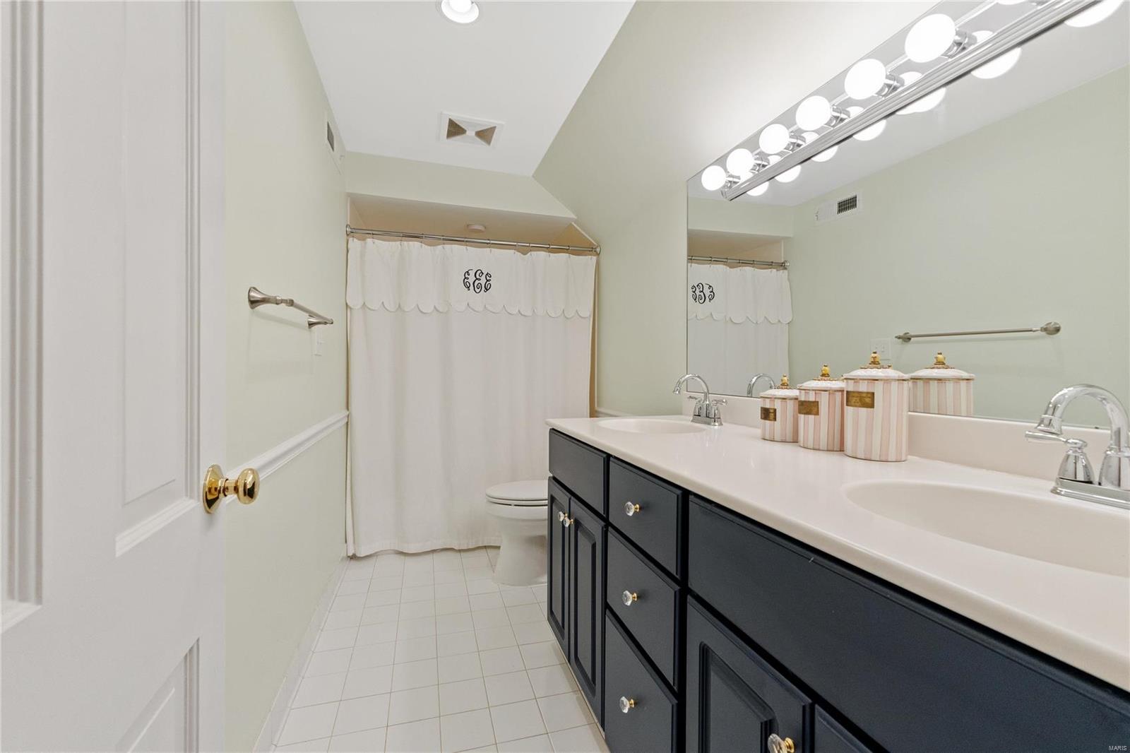 Bellerive Country Club Grounds - Residential