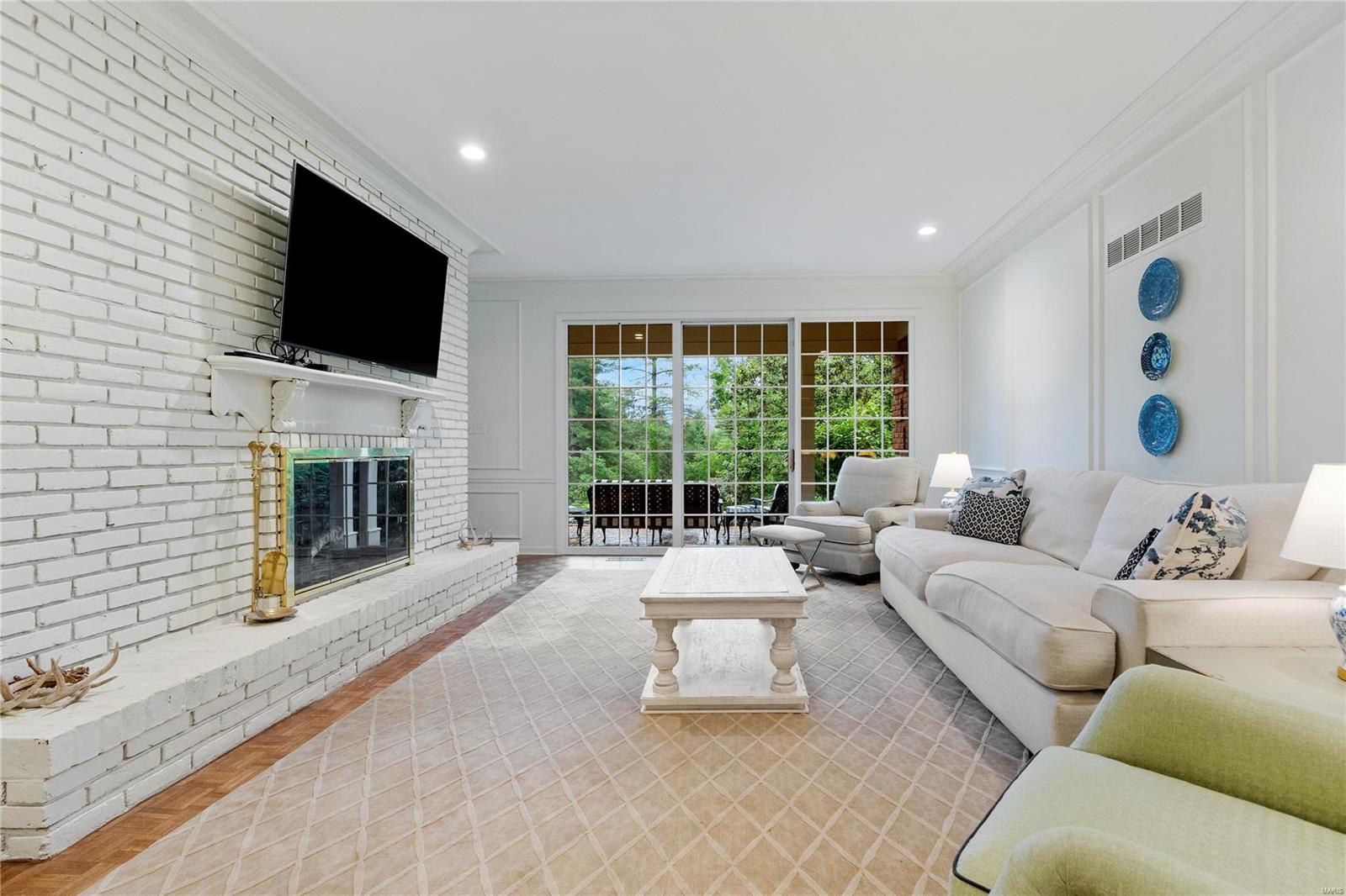 Bellerive Country Club Grounds - Residential