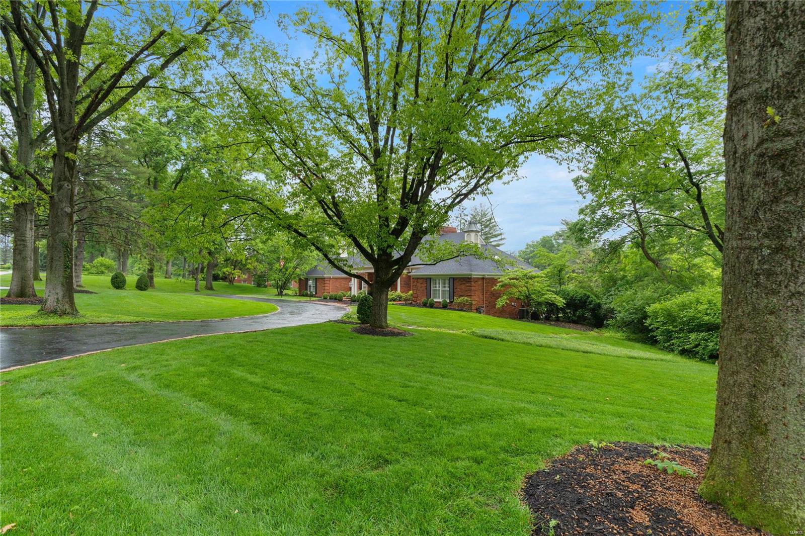 Bellerive Country Club Grounds - Residential