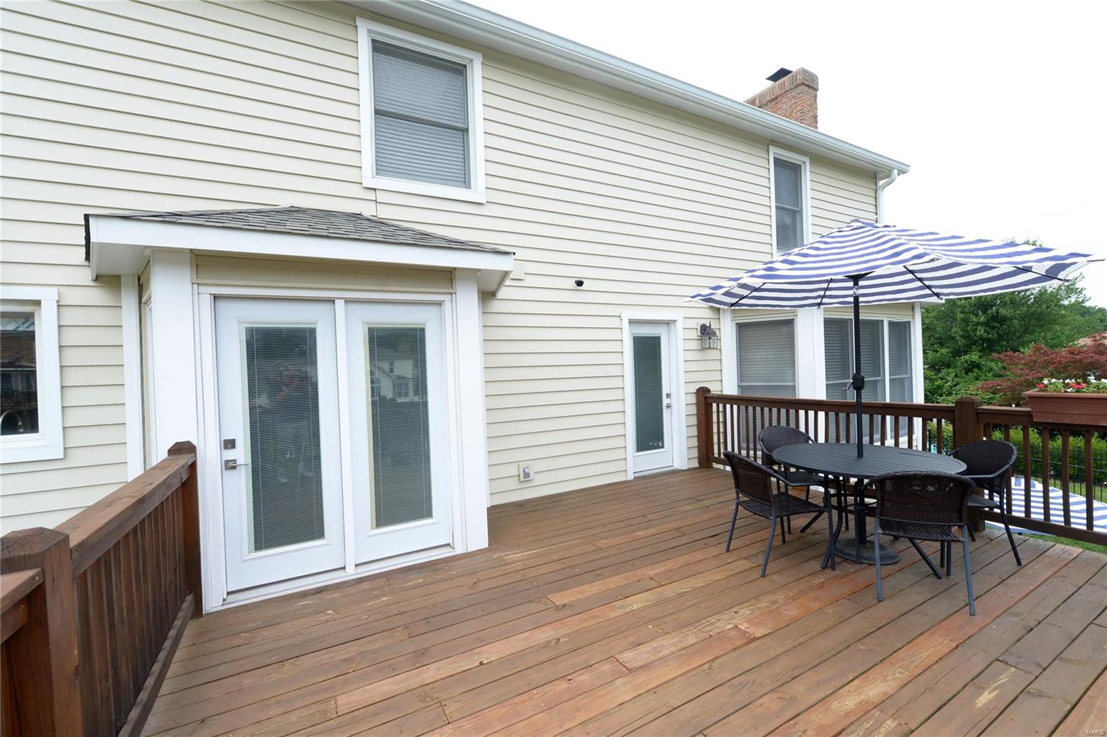 St Louis, Missouri 63128, United States, 3 Bedrooms Bedrooms, ,4 BathroomsBathrooms,Residential,Pending,5139