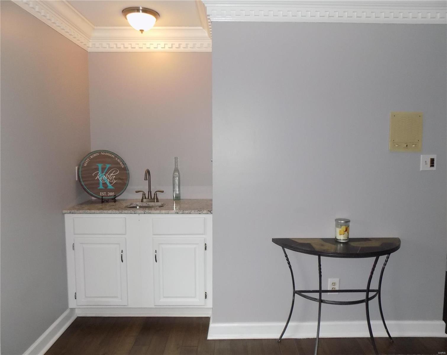 St Louis, Missouri 63128, United States, 3 Bedrooms Bedrooms, ,4 BathroomsBathrooms,Residential,Pending,5139