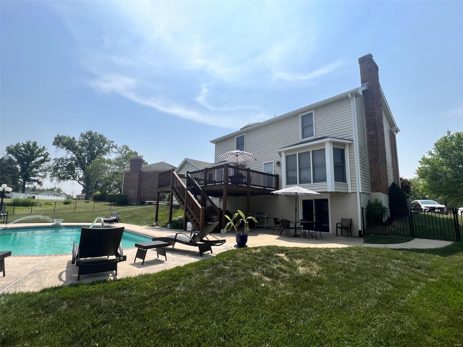 St Louis, Missouri 63128, United States, 3 Bedrooms Bedrooms, ,4 BathroomsBathrooms,Residential,Pending,5139