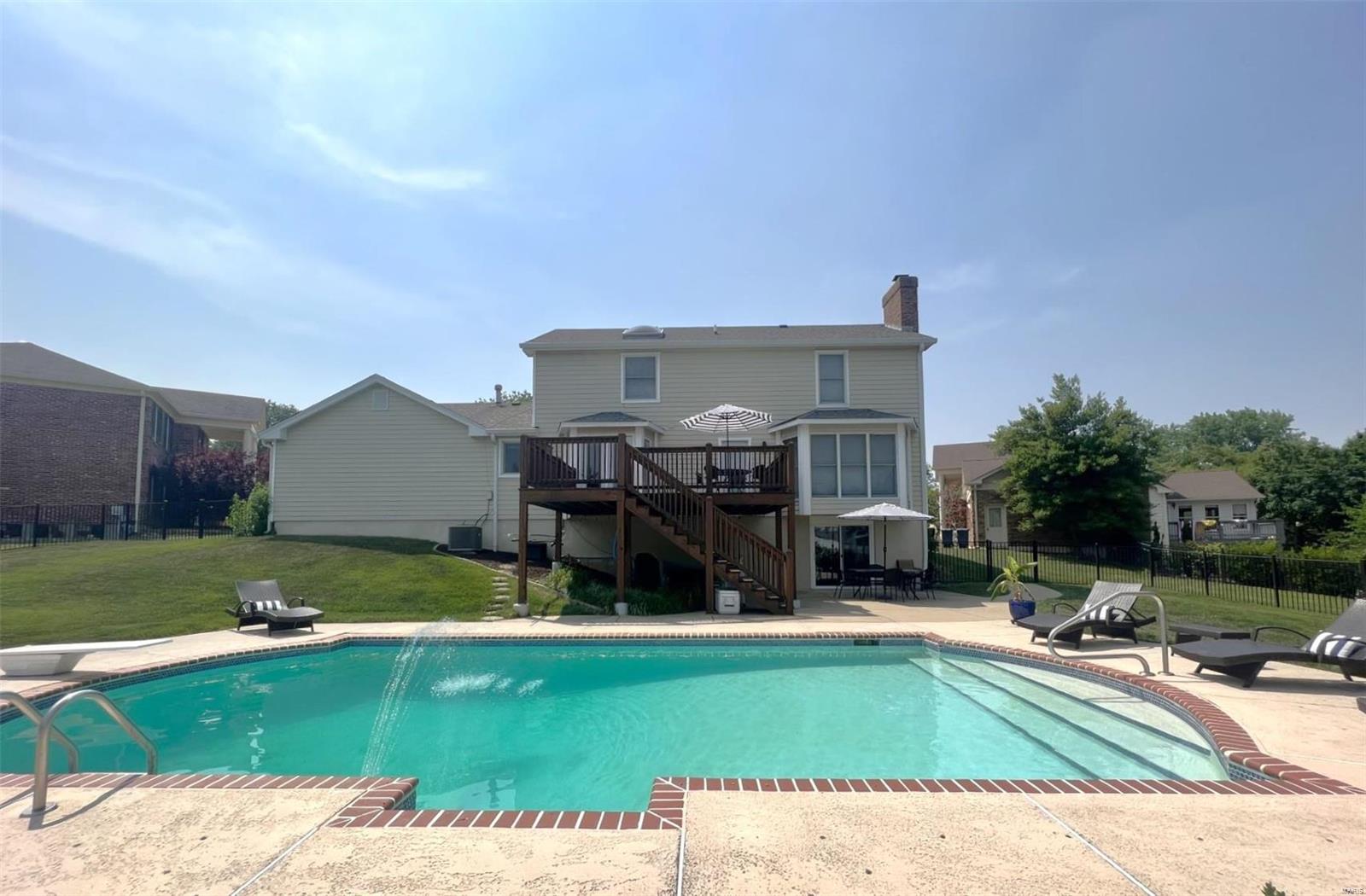 St Louis, Missouri 63128, United States, 3 Bedrooms Bedrooms, ,4 BathroomsBathrooms,Residential,Pending,5139