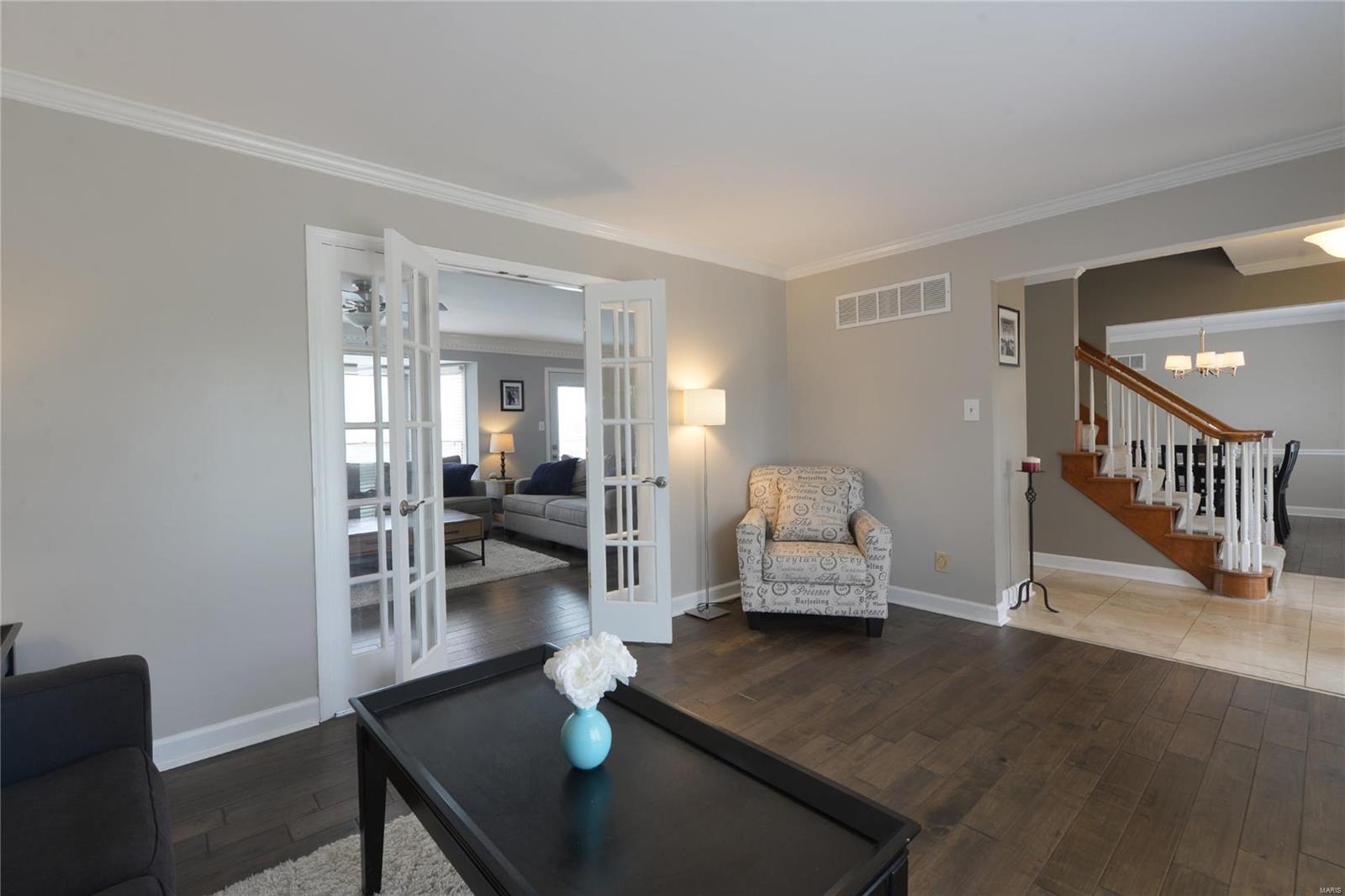 St Louis, Missouri 63128, United States, 3 Bedrooms Bedrooms, ,4 BathroomsBathrooms,Residential,Pending,5139