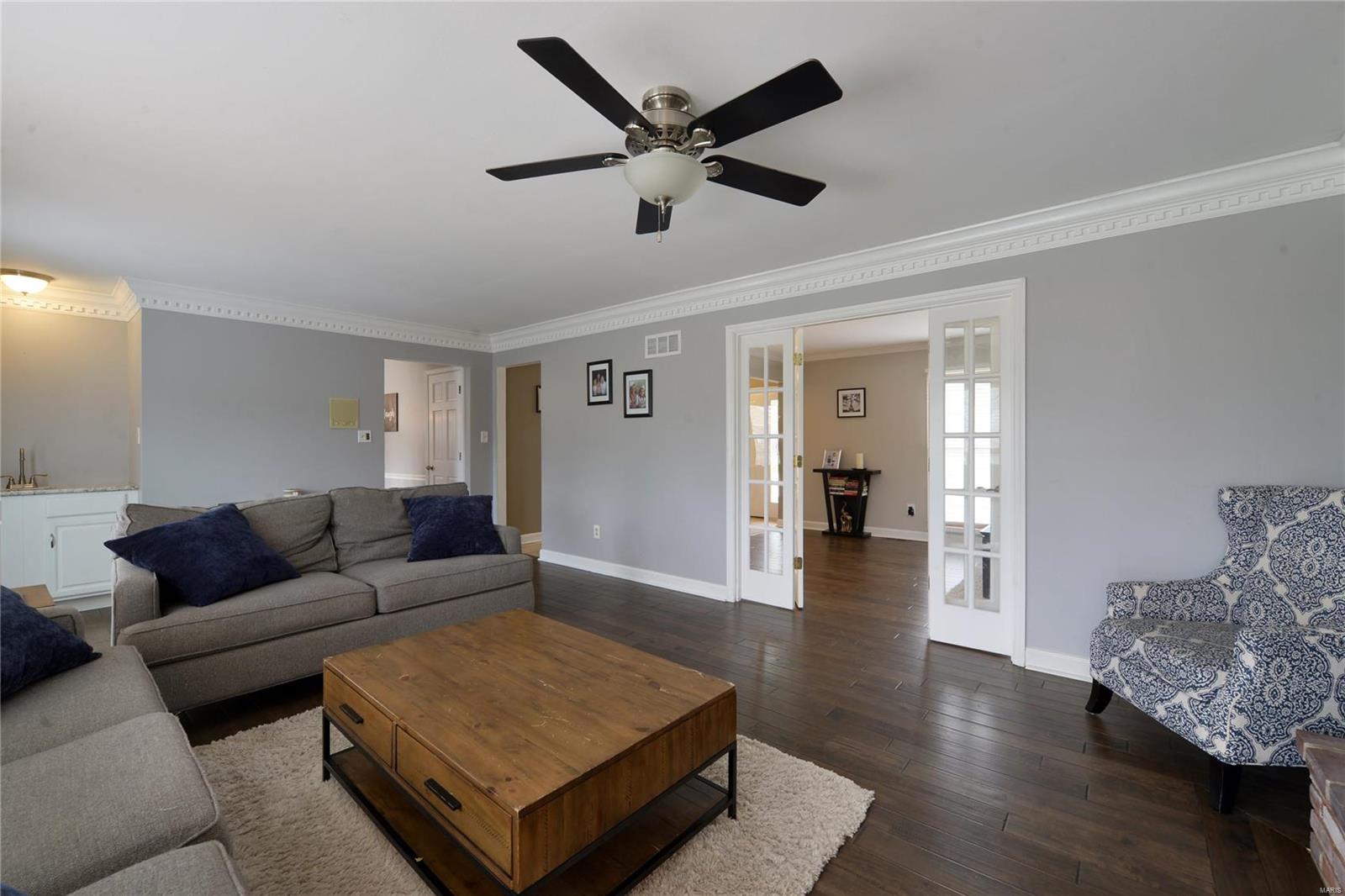 St Louis, Missouri 63128, United States, 3 Bedrooms Bedrooms, ,4 BathroomsBathrooms,Residential,Pending,5139