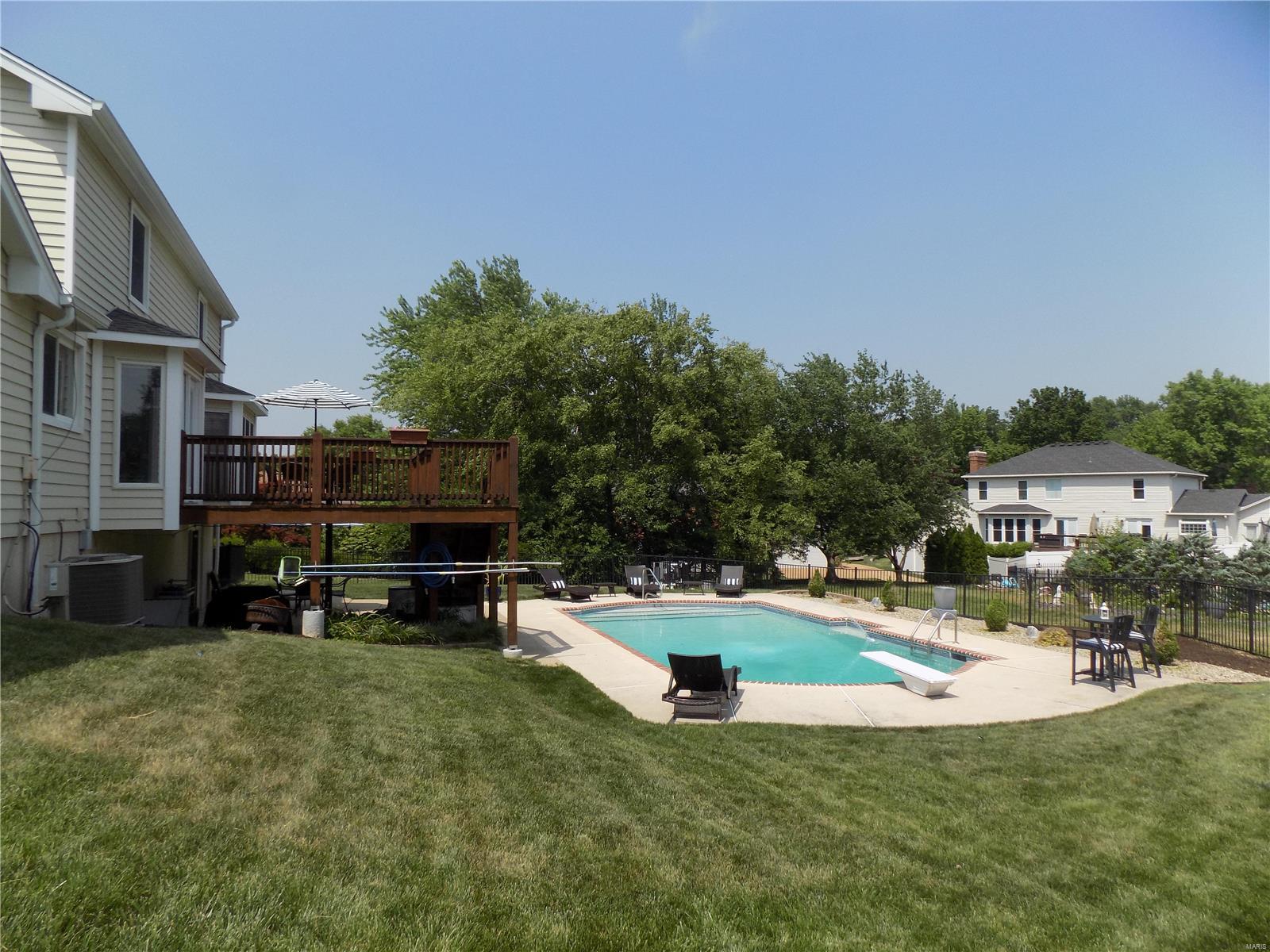 St Louis, Missouri 63128, United States, 3 Bedrooms Bedrooms, ,4 BathroomsBathrooms,Residential,Pending,5139