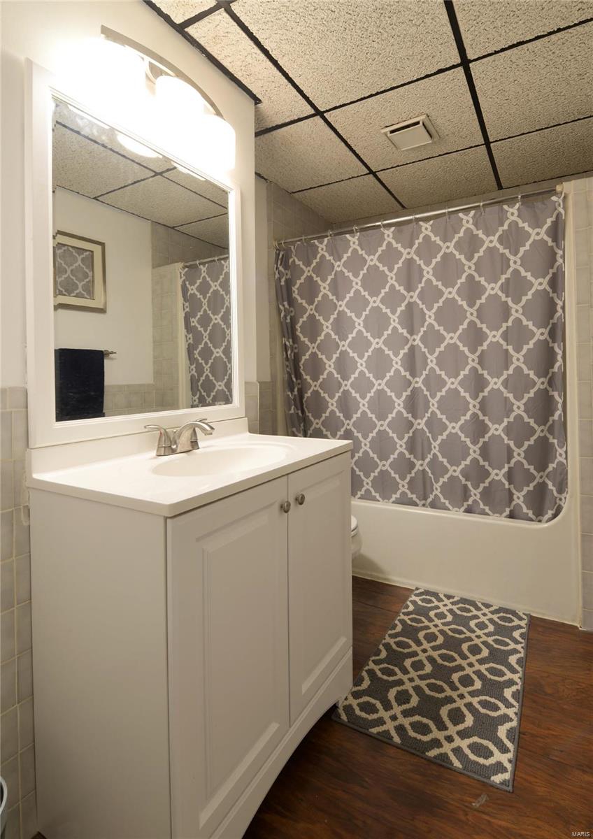 St Louis, Missouri 63128, United States, 3 Bedrooms Bedrooms, ,4 BathroomsBathrooms,Residential,Pending,5139