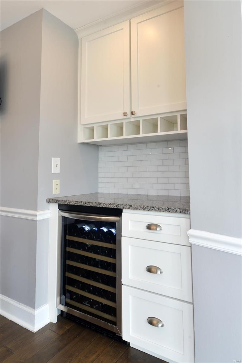 St Louis, Missouri 63128, United States, 3 Bedrooms Bedrooms, ,4 BathroomsBathrooms,Residential,Pending,5139