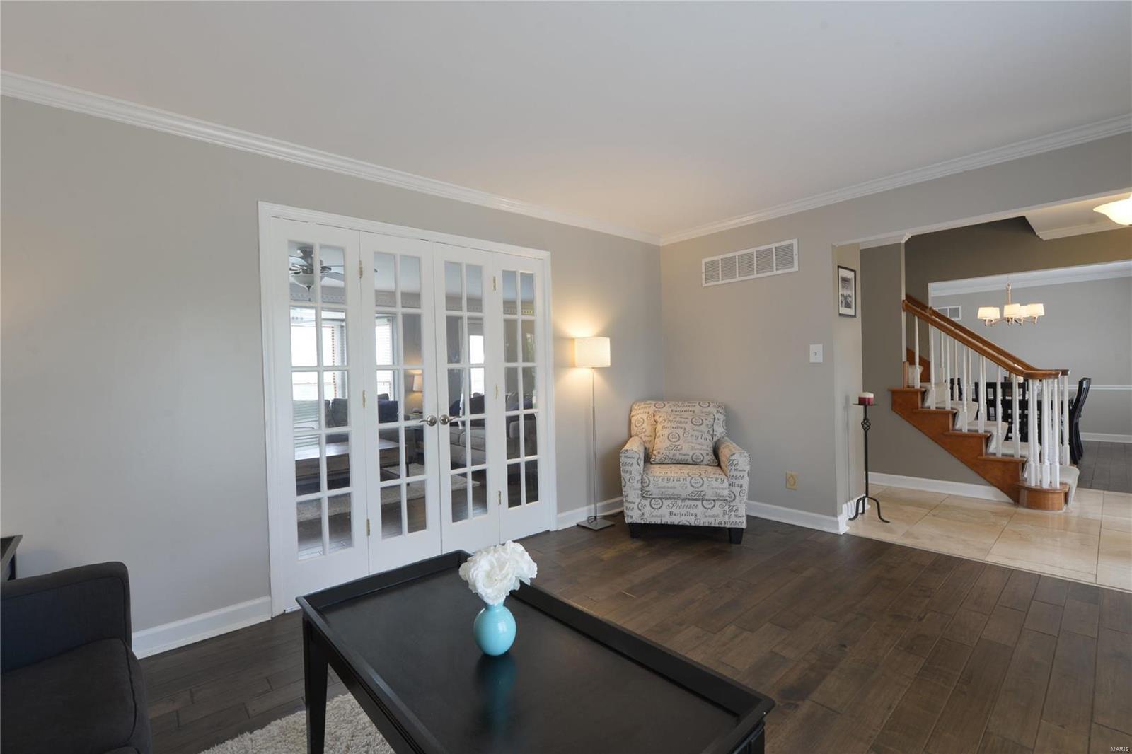 St Louis, Missouri 63128, United States, 3 Bedrooms Bedrooms, ,4 BathroomsBathrooms,Residential,Pending,5139