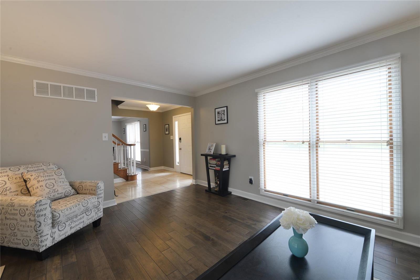 St Louis, Missouri 63128, United States, 3 Bedrooms Bedrooms, ,4 BathroomsBathrooms,Residential,Pending,5139