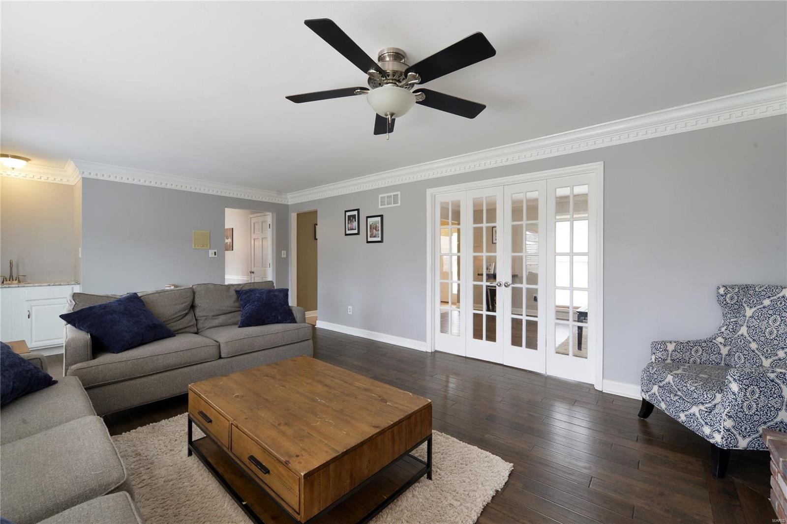 St Louis, Missouri 63128, United States, 3 Bedrooms Bedrooms, ,4 BathroomsBathrooms,Residential,Pending,5139