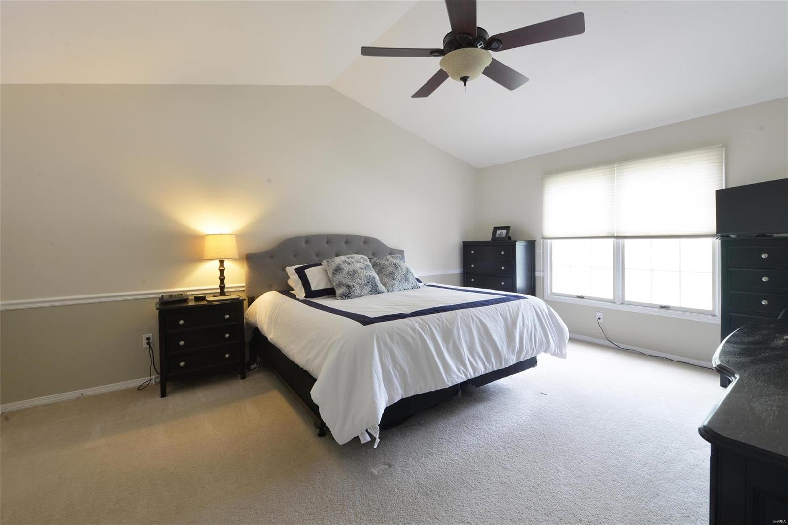 St Louis, Missouri 63128, United States, 3 Bedrooms Bedrooms, ,4 BathroomsBathrooms,Residential,Pending,5139