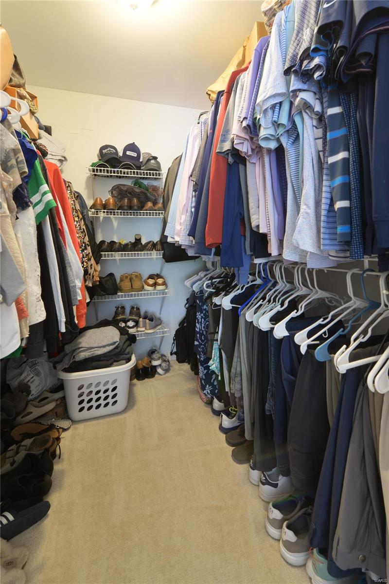 St Louis, Missouri 63128, United States, 3 Bedrooms Bedrooms, ,4 BathroomsBathrooms,Residential,Pending,5139