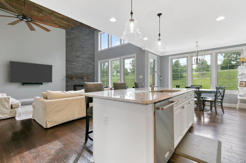 Woods Of Ladue The - Residential