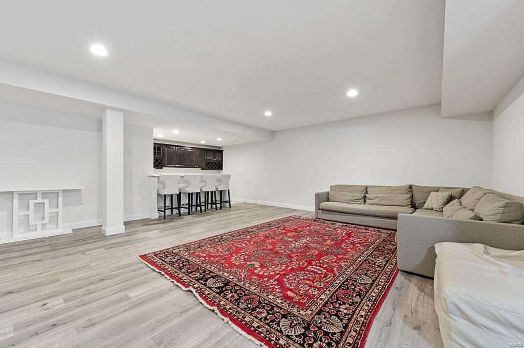 Woods Of Ladue The - Residential