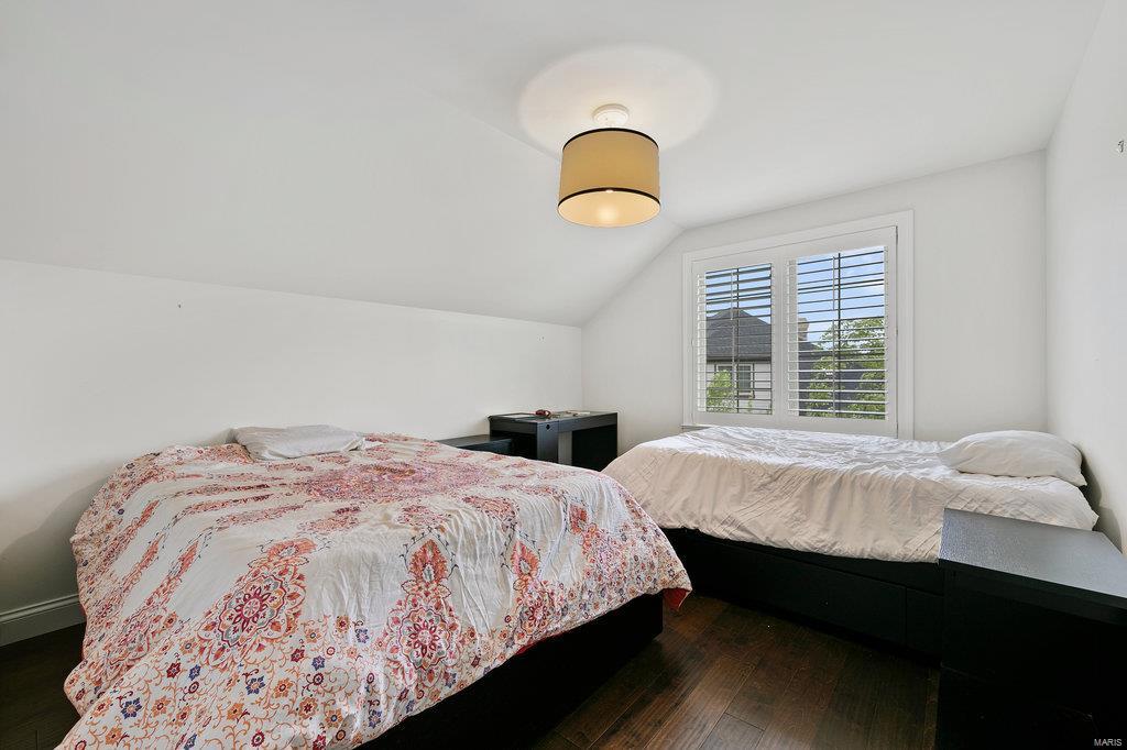 Woods Of Ladue The - Residential