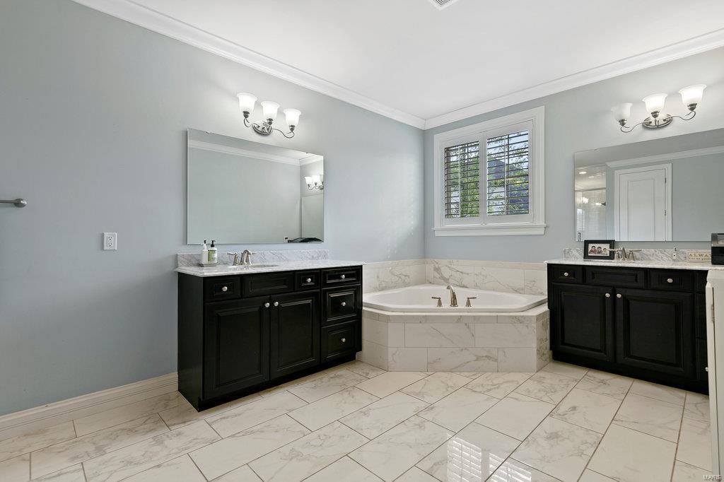 Woods Of Ladue The - Residential