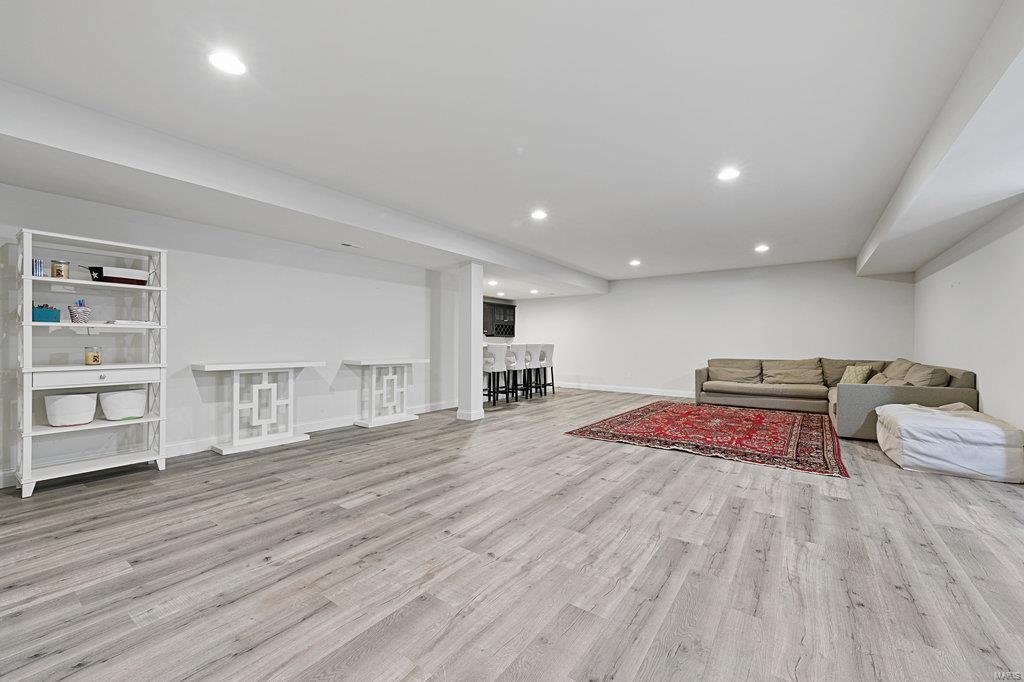 Woods Of Ladue The - Residential