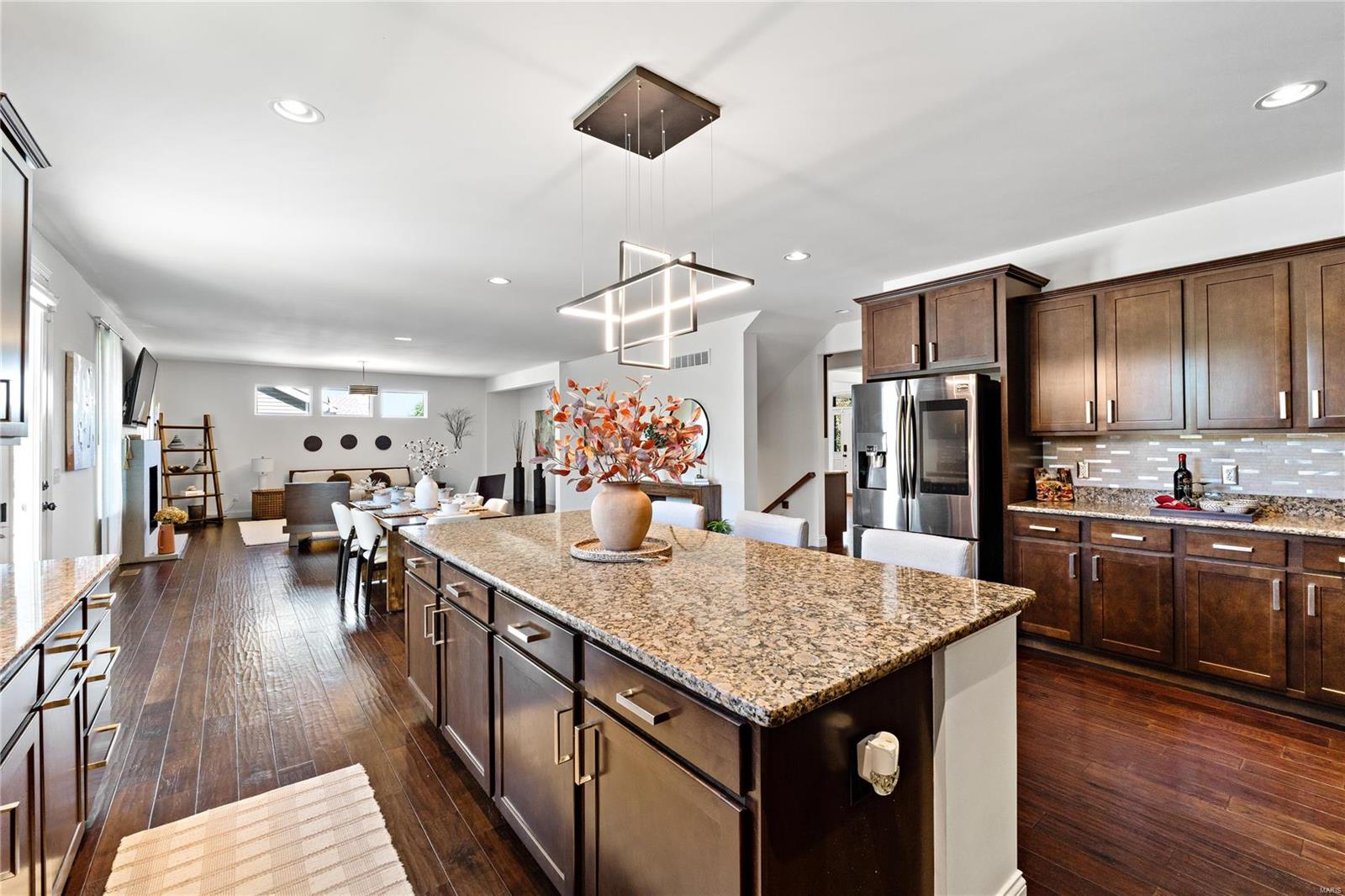 Wildwood, Missouri 63038, United States, 5 Bedrooms Bedrooms, ,5 BathroomsBathrooms,Residential,Pending,39063