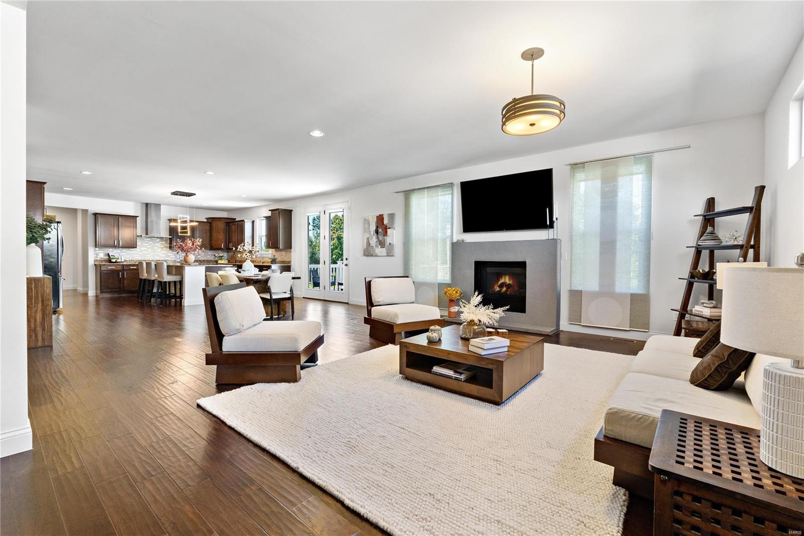 Wildwood, Missouri 63038, United States, 5 Bedrooms Bedrooms, ,5 BathroomsBathrooms,Residential,Pending,39063