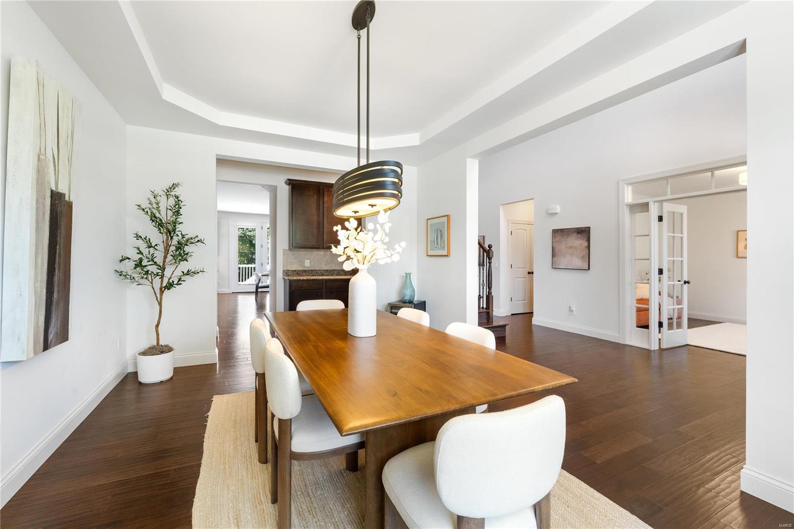 Wildwood, Missouri 63038, United States, 5 Bedrooms Bedrooms, ,5 BathroomsBathrooms,Residential,Pending,39063