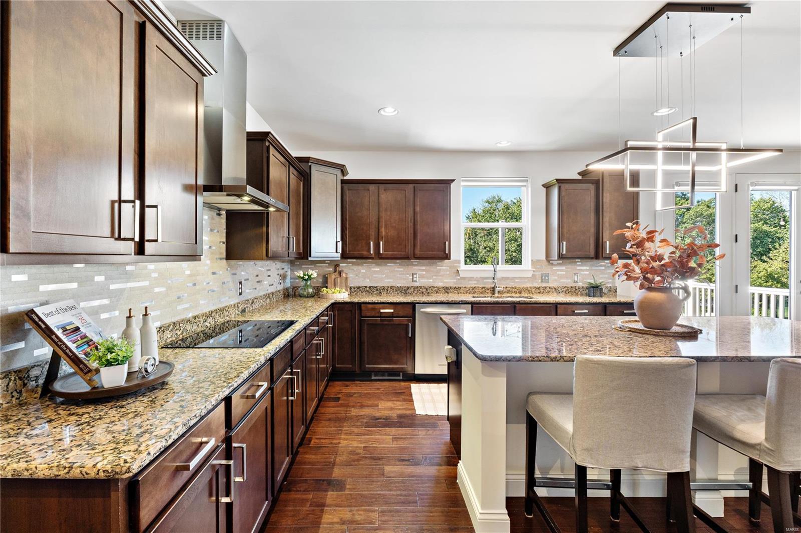 Wildwood, Missouri 63038, United States, 5 Bedrooms Bedrooms, ,5 BathroomsBathrooms,Residential,Pending,39063