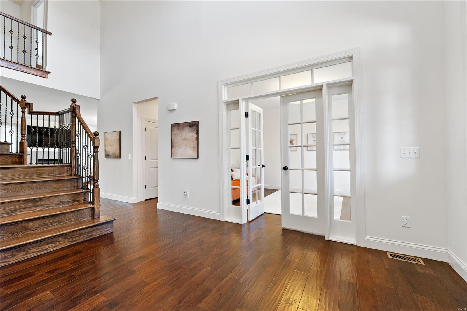 Wildwood, Missouri 63038, United States, 5 Bedrooms Bedrooms, ,5 BathroomsBathrooms,Residential,Pending,39063