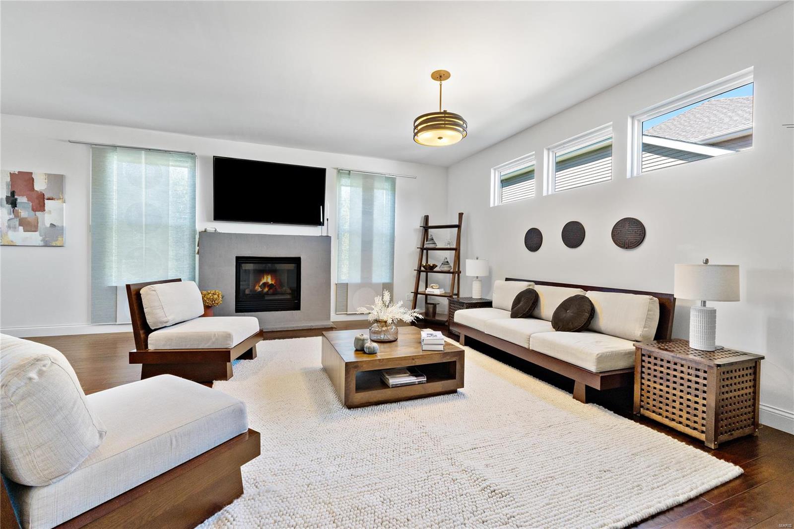 Wildwood, Missouri 63038, United States, 5 Bedrooms Bedrooms, ,5 BathroomsBathrooms,Residential,Pending,39063