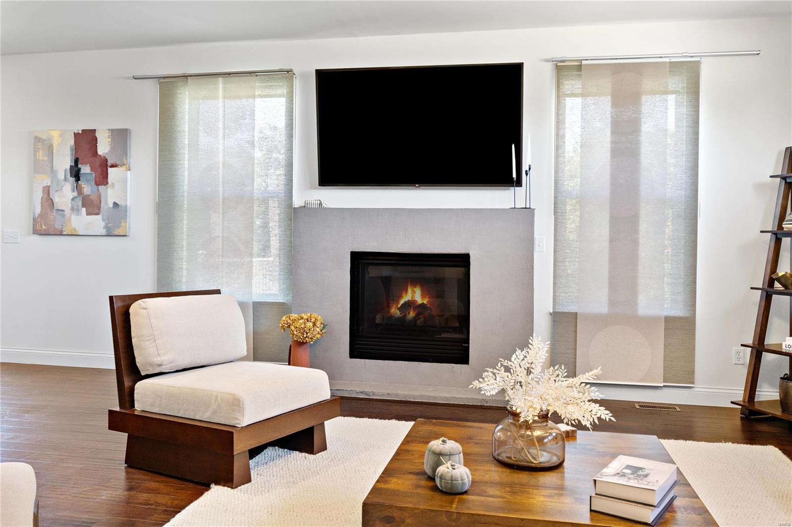 Wildwood, Missouri 63038, United States, 5 Bedrooms Bedrooms, ,5 BathroomsBathrooms,Residential,Pending,39063