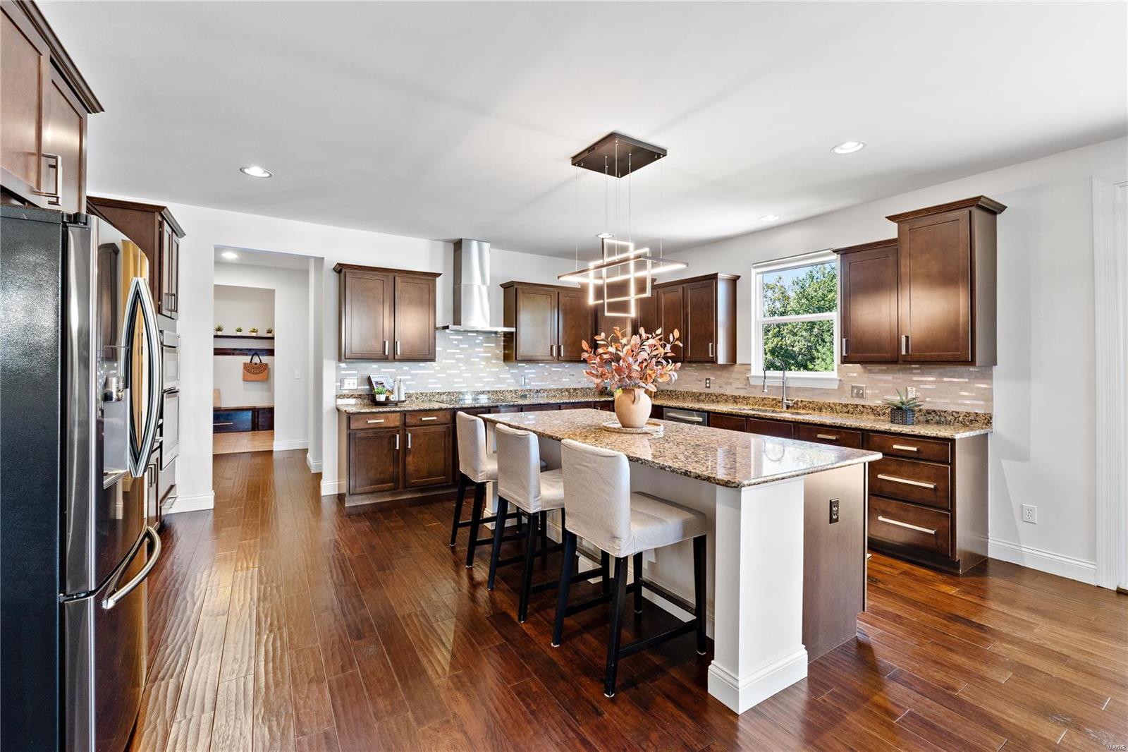 Wildwood, Missouri 63038, United States, 5 Bedrooms Bedrooms, ,5 BathroomsBathrooms,Residential,Pending,39063