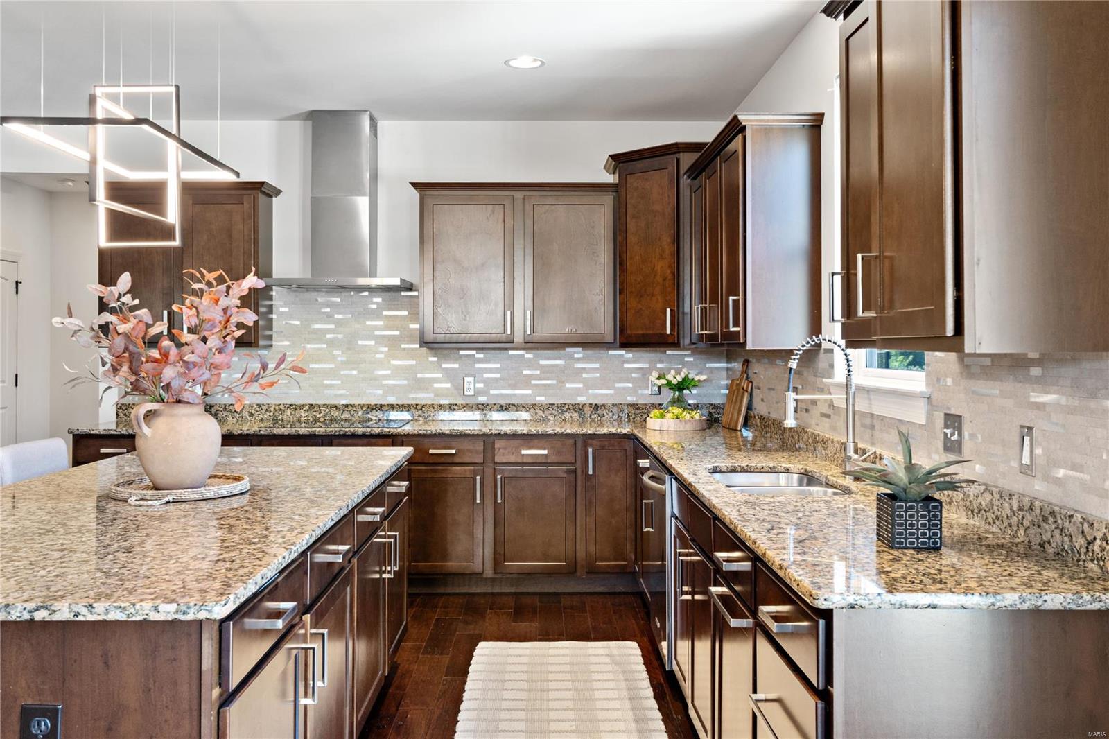 Wildwood, Missouri 63038, United States, 5 Bedrooms Bedrooms, ,5 BathroomsBathrooms,Residential,Pending,39063