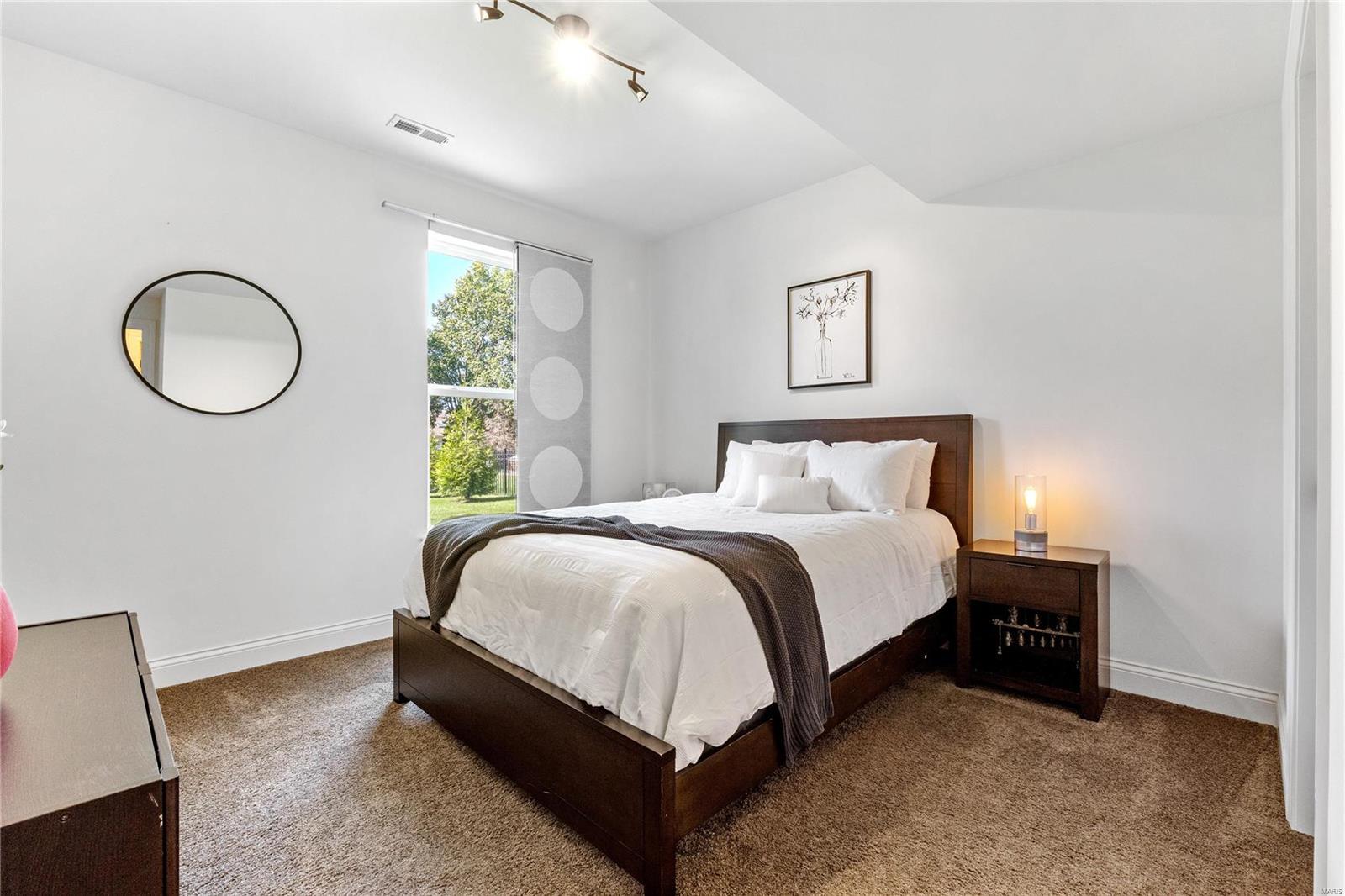 Wildwood, Missouri 63038, United States, 5 Bedrooms Bedrooms, ,5 BathroomsBathrooms,Residential,Pending,39063