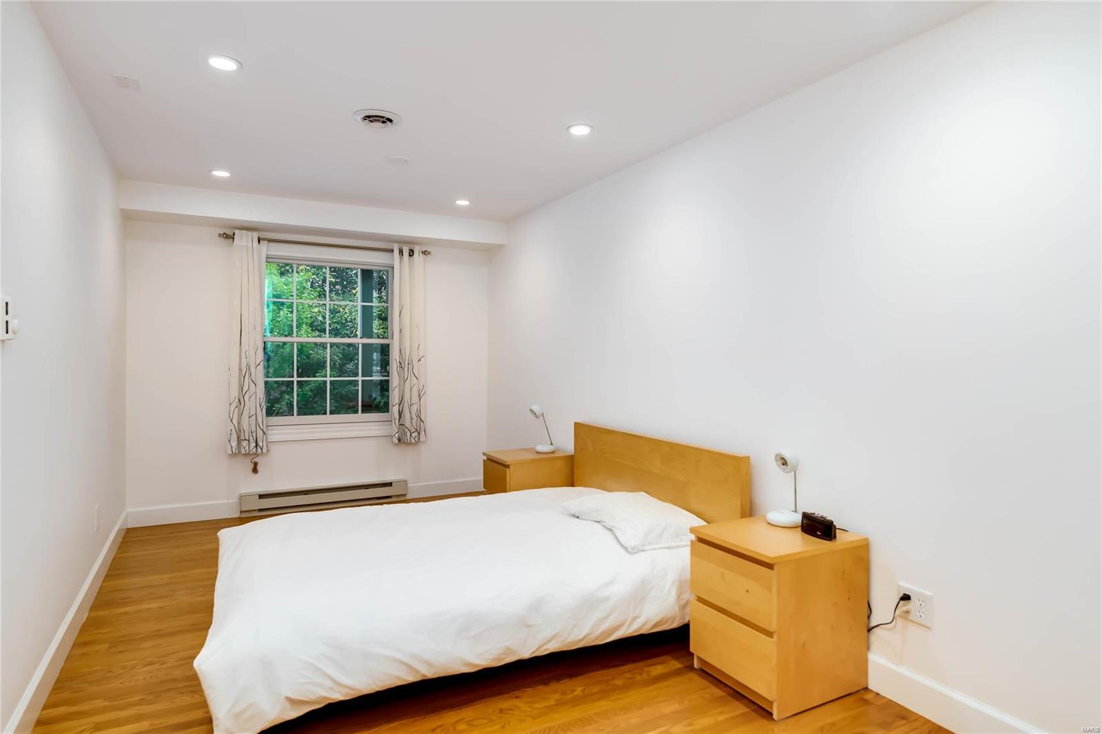 Commons Condo Ph II The - Residential