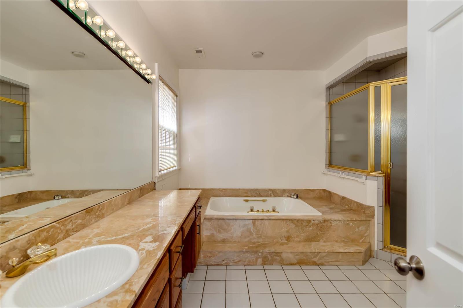 Commons Condo Ph II The - Residential