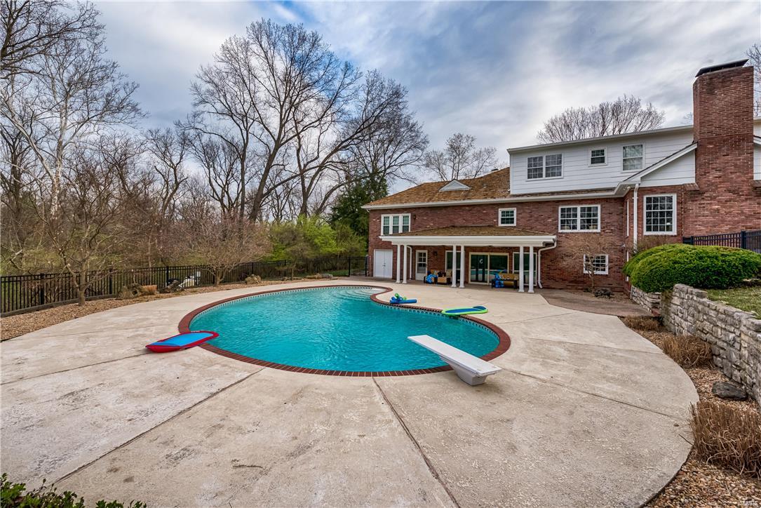 Log Cabin Estates Lts 3 Thru 7 Amd - Residential