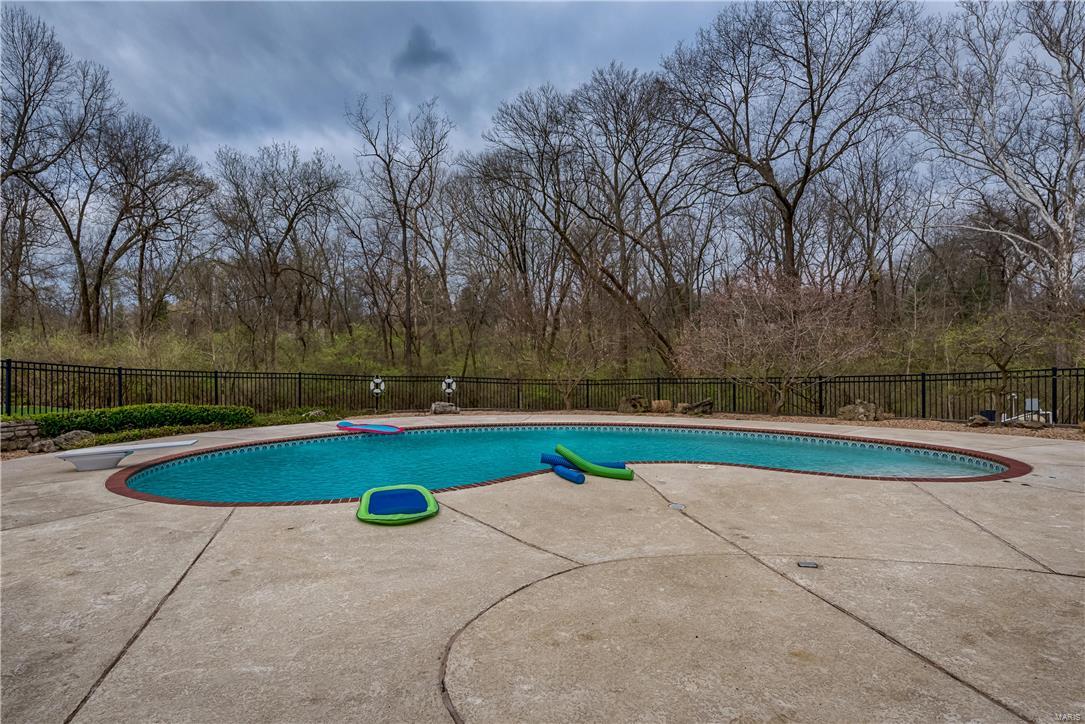 Log Cabin Estates Lts 3 Thru 7 Amd - Residential