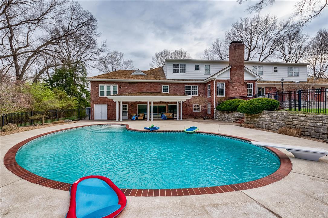 Log Cabin Estates Lts 3 Thru 7 Amd - Residential