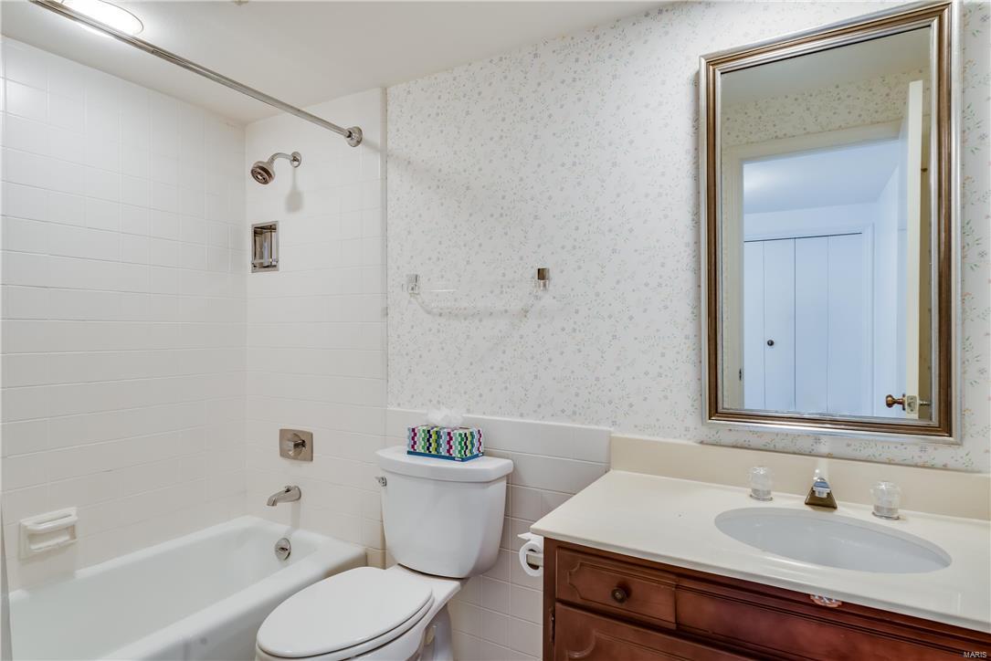 Log Cabin Estates Lts 3 Thru 7 Amd - Residential