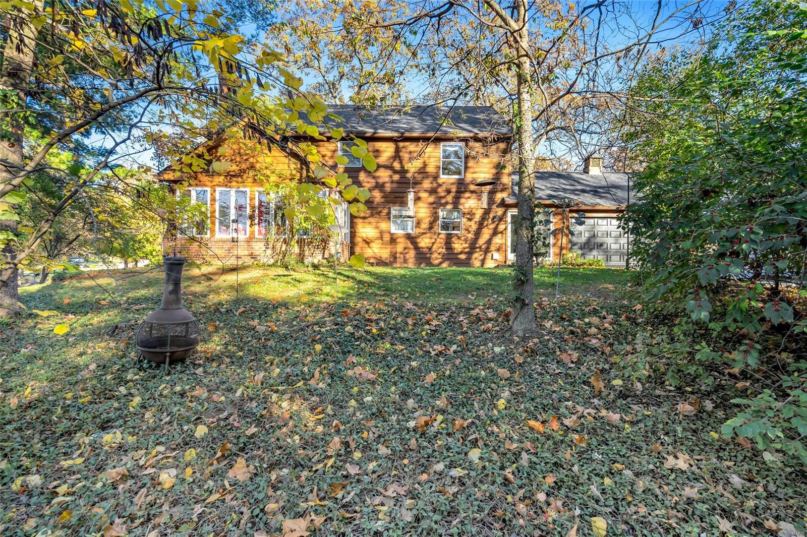 Webster Groves, Missouri 63119, United States, 4 Bedrooms Bedrooms, ,3 BathroomsBathrooms,Residential,Pending,33617