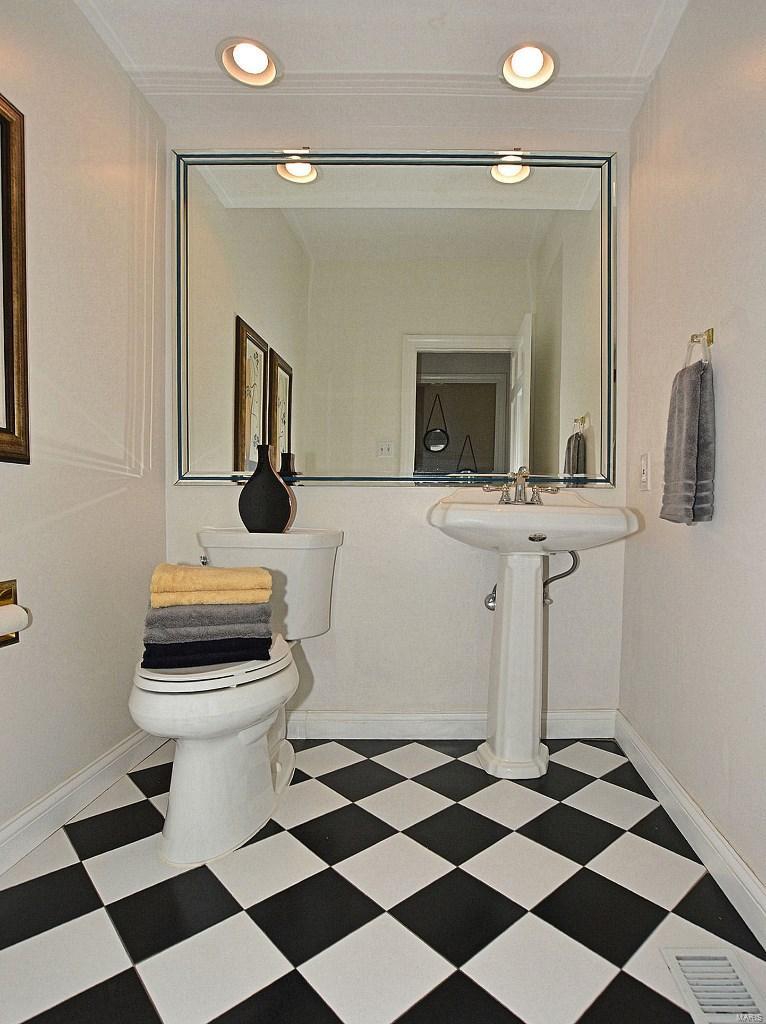 Topping Manor - Residential