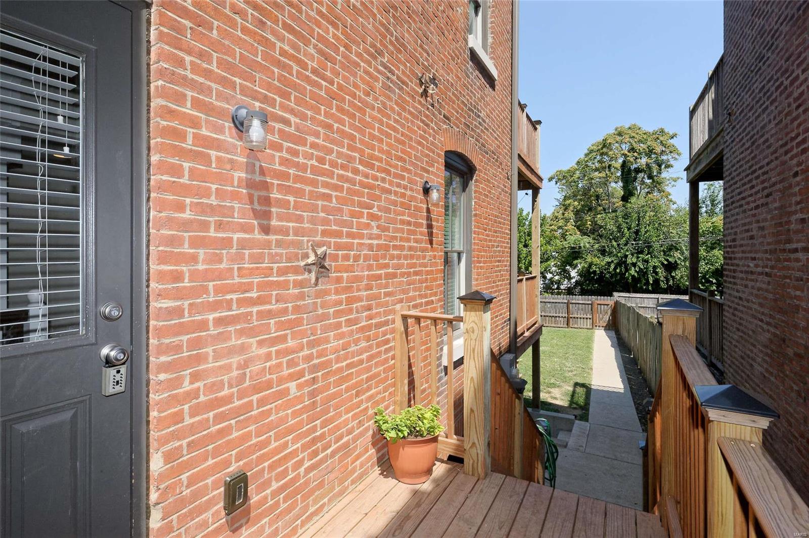 Lafayette Square - Residential