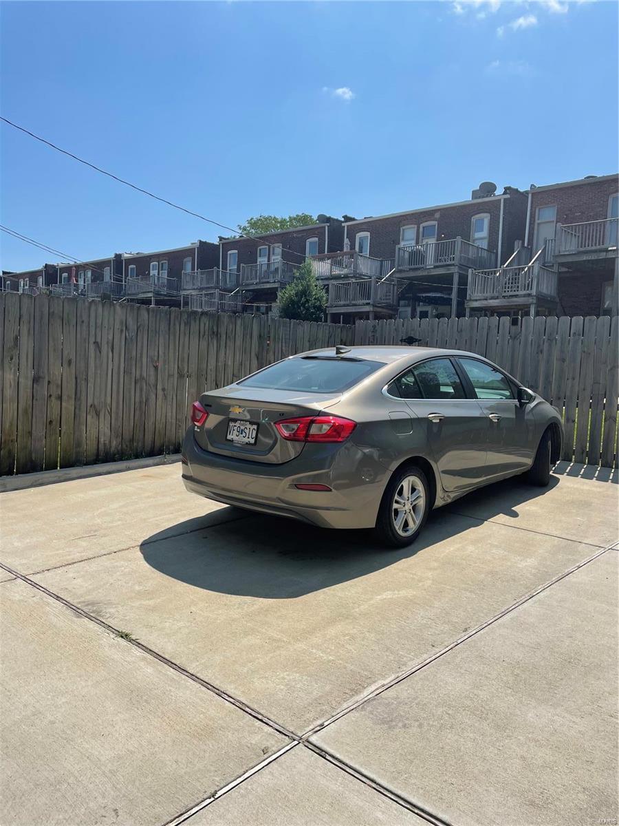 Lafayette Square - Residential