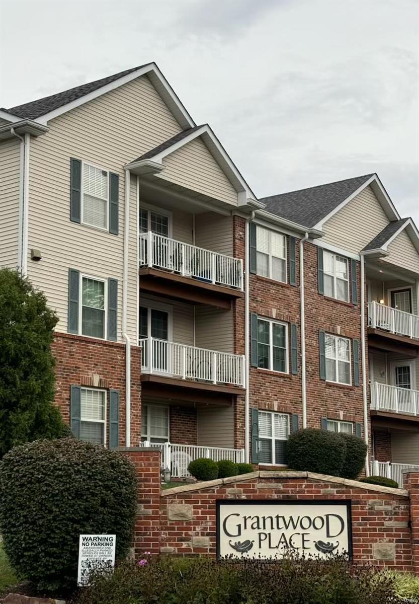 Grantwood Place Condo - Residential