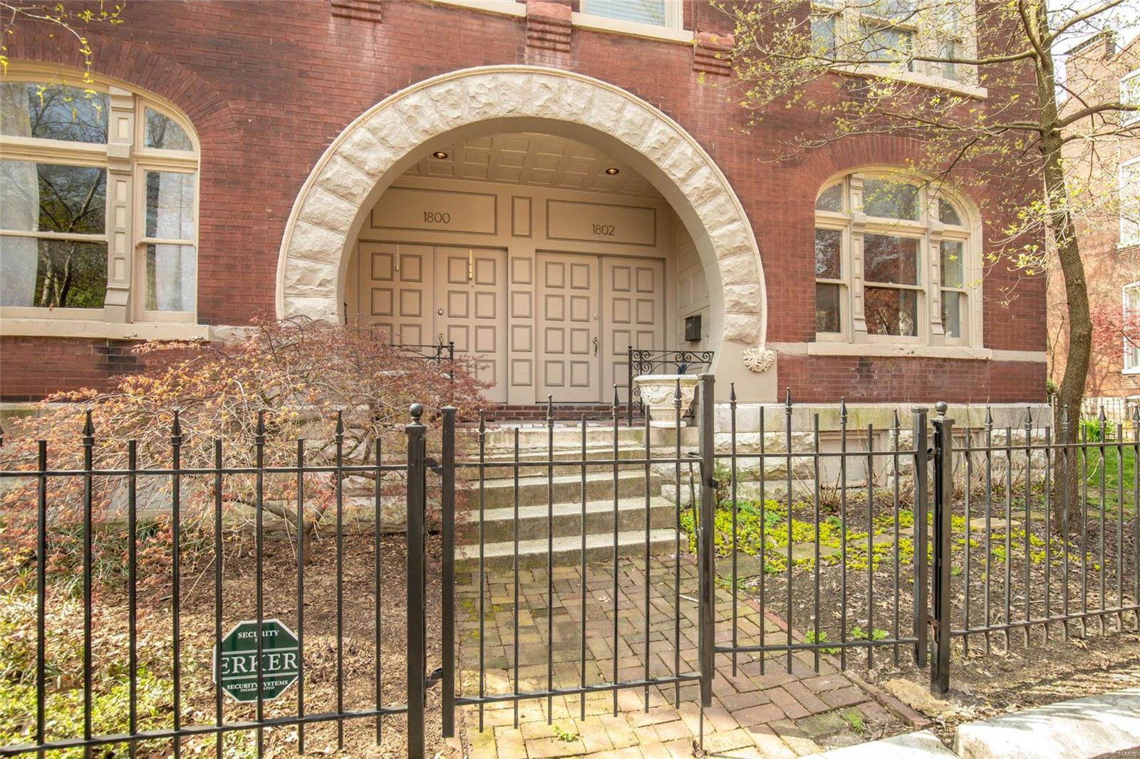 1800 Rutger Street - Residential