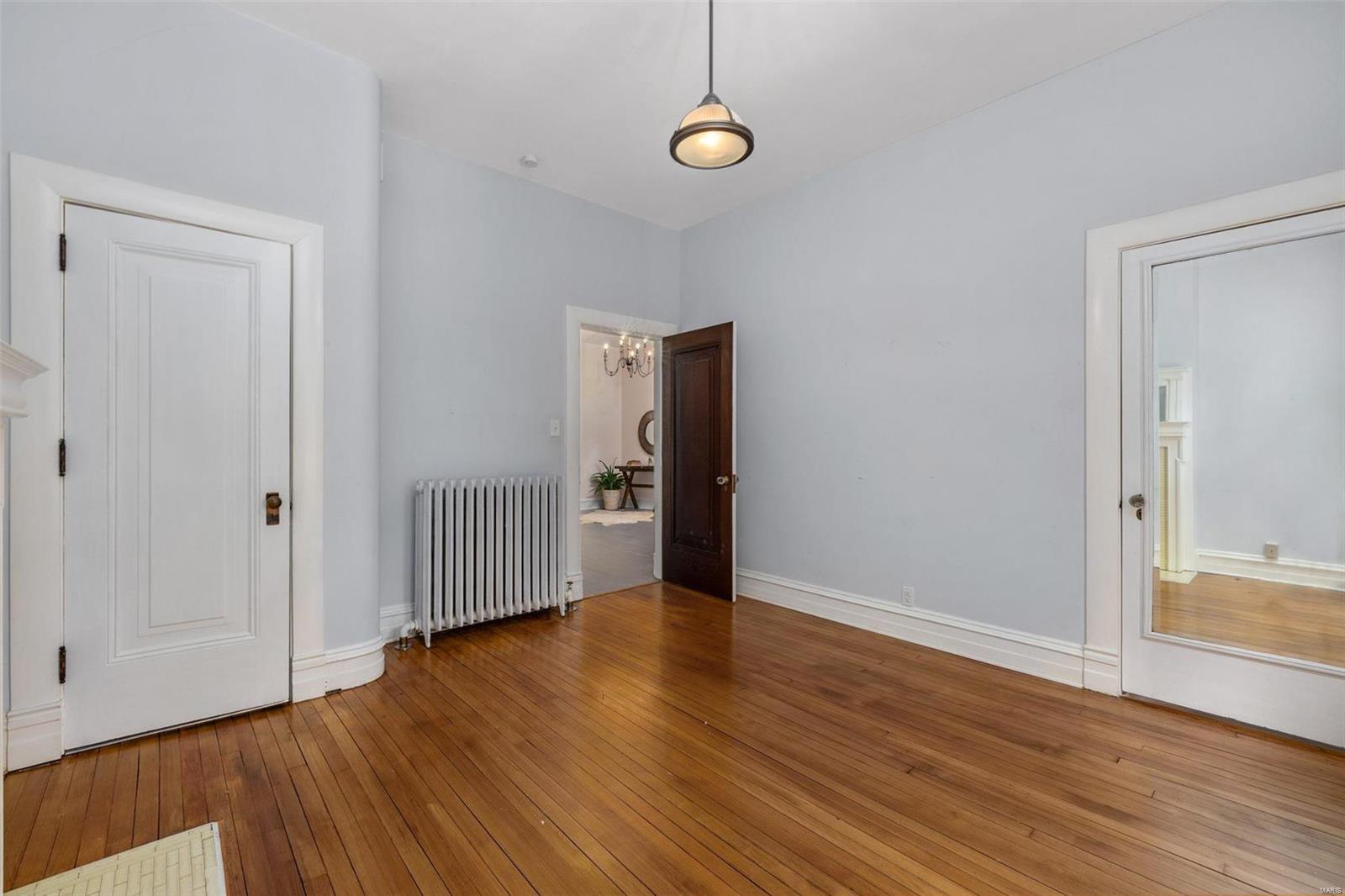 Shaw's Flora Boulevard Sub - Residential